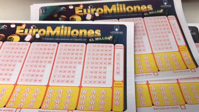 fotografia-de-dos-boletos-del-euromillones